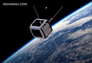 كيف تُصمَّم الأقمار الصناعية الصغيرة (CubeSats) وتُستخدم في مراقبة الأرض والاتصالات